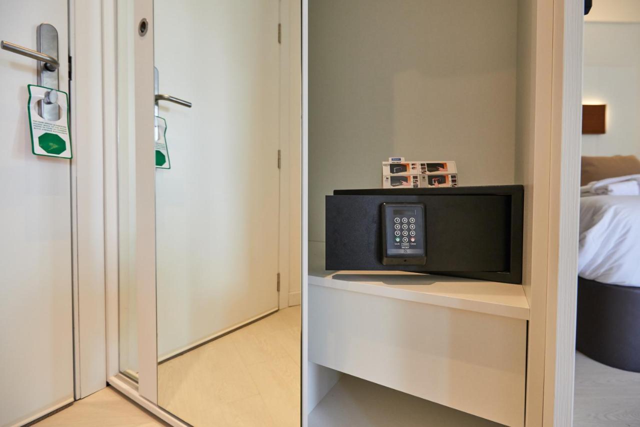 Apartamentos Azul Playa Cala Ferrera  Exteriör bild